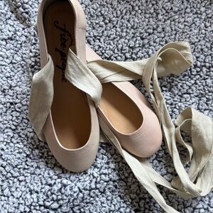 Brand new never worn Free People ballet flats